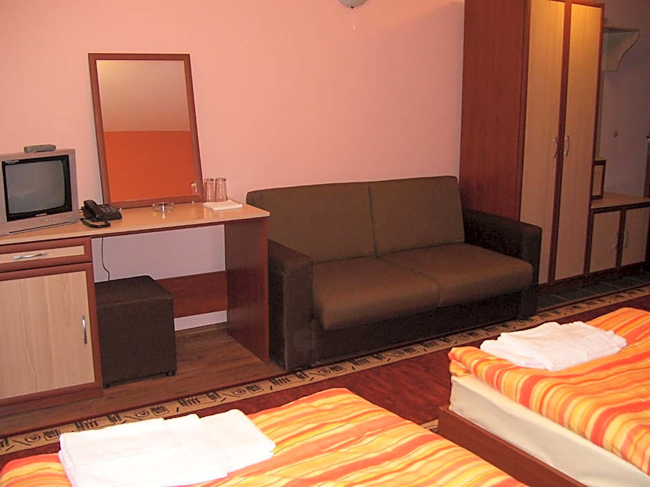 Kestenite Family Hotel