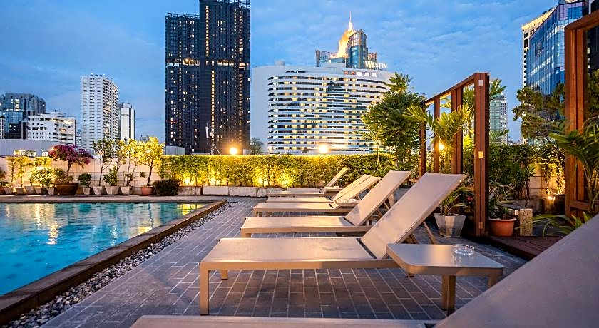 Ruamchitt Plaza Hotel