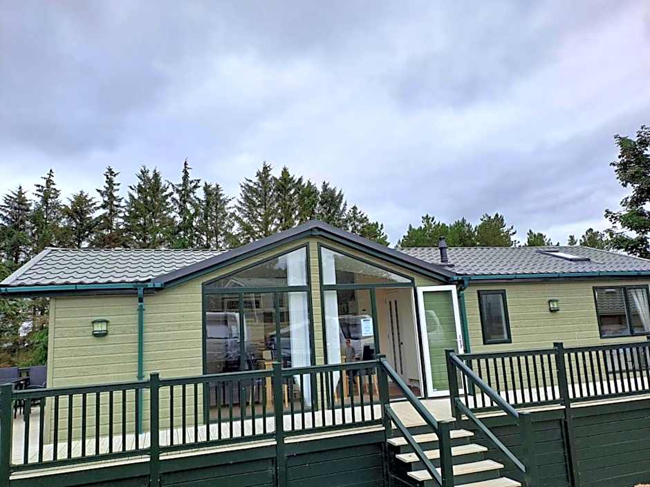Labernum Lodge - Springhouse Country Park