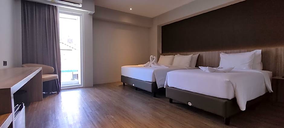 Rogers Hotel Manado