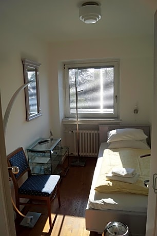 Economy Single Room