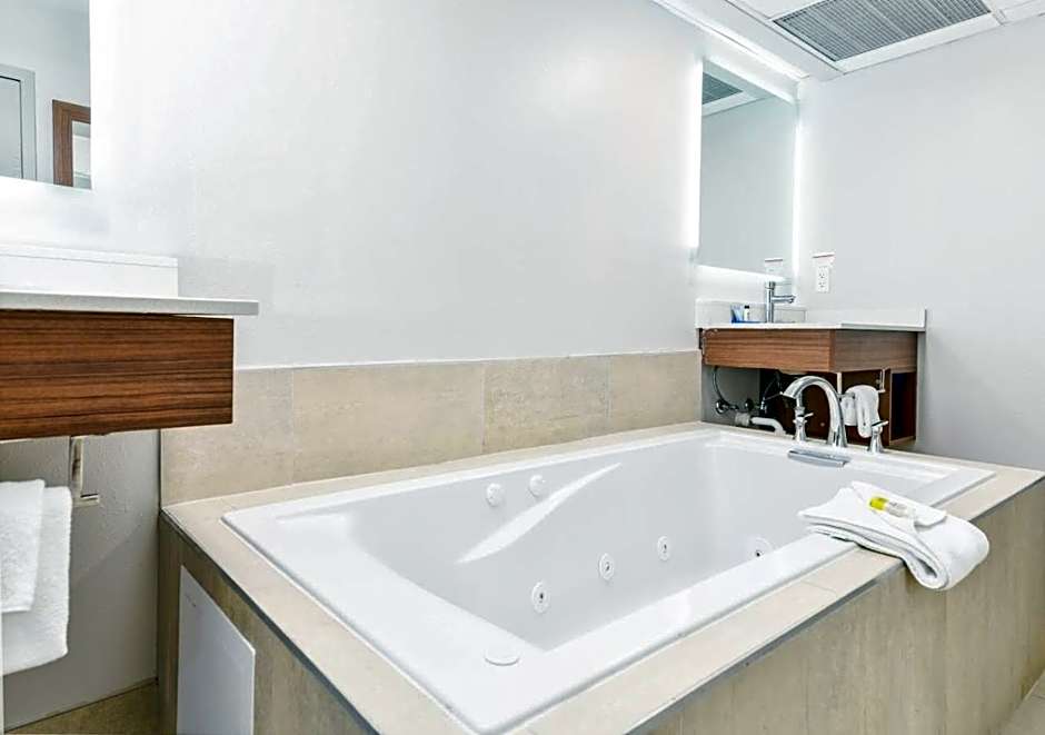 Holiday Inn Express Hotel & Suites Pigeon Forge By IHG