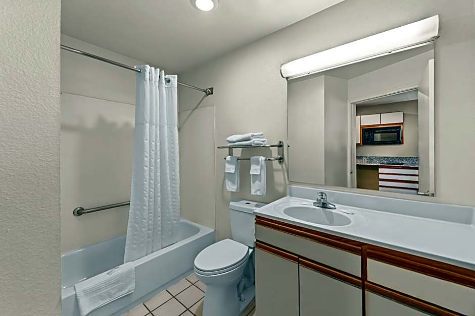 Birch Hill Suites Columbia