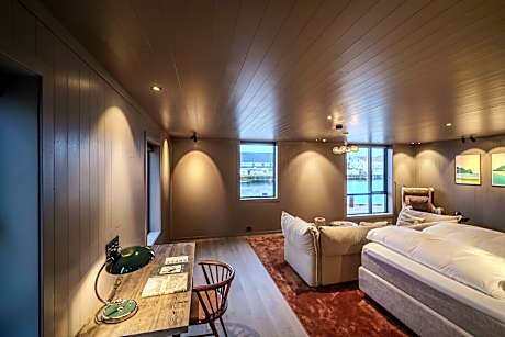 Private Suite with Ocean View