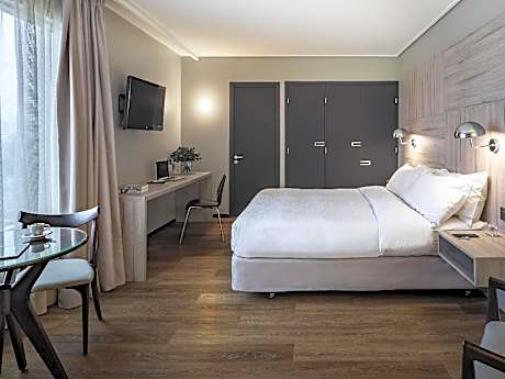 Junior King Suite