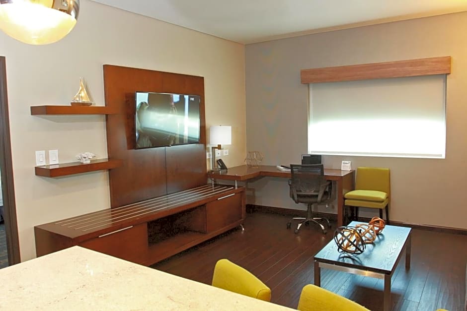 Holiday Inn Express & Suites Mexicali By IHG