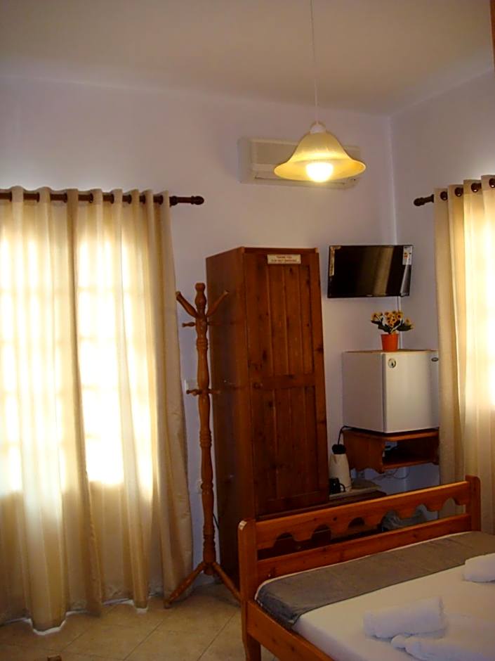 Boussetil Rooms CapAnMat