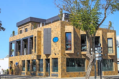 Hotel LB Lebrija by MA 22 Puntos