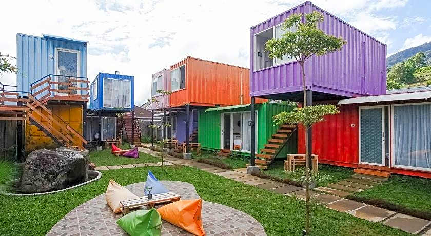 Container Smart Stay (CSS)