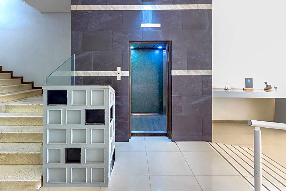 OYO Hotel Colon Express