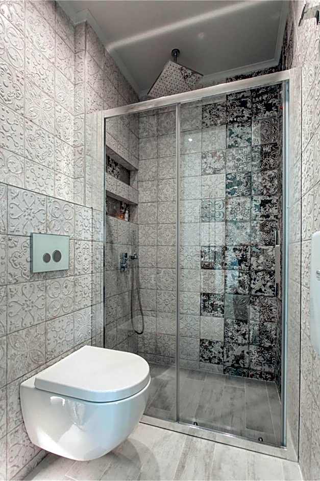 Blue Carpet Luxury Suites