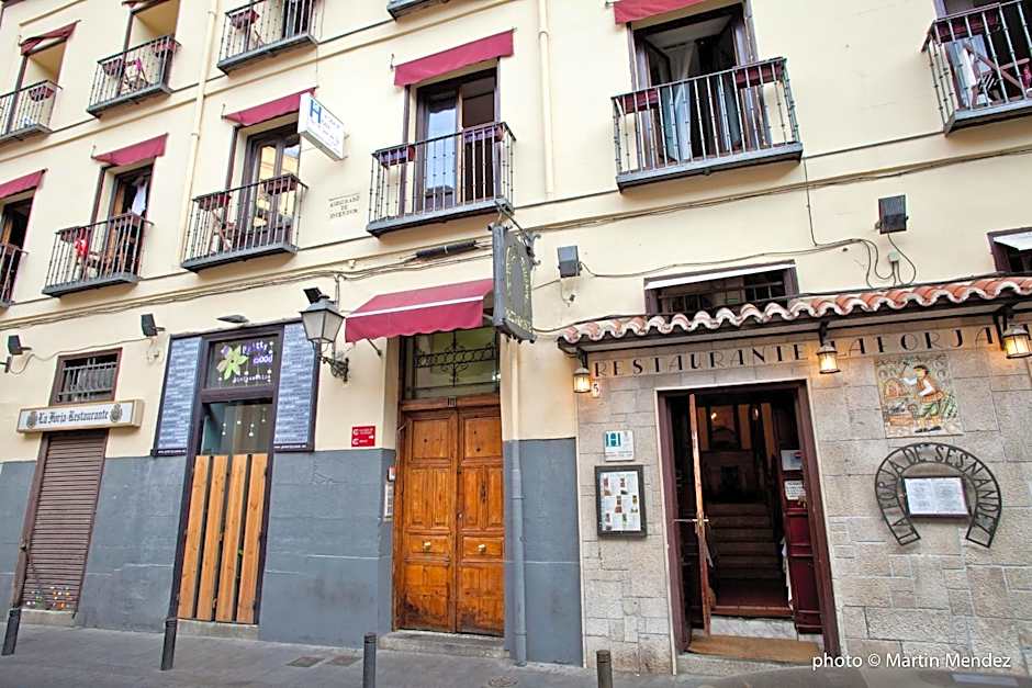 Hostal La Casa de La Plaza