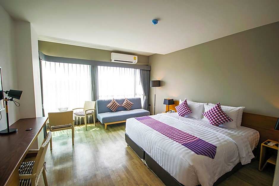 Comet Hotel Surat Thani