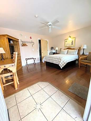 Queen Room - Disability Access