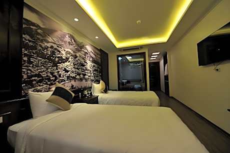 Deluxe Old City View Room