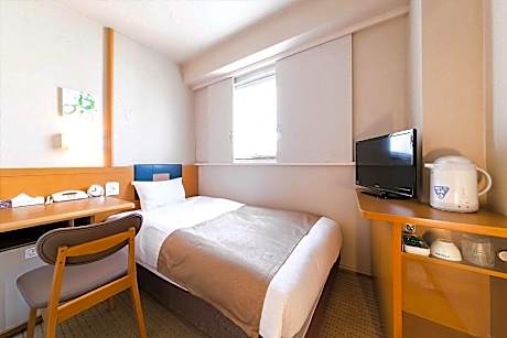 Standard Single Room Nonsmoking