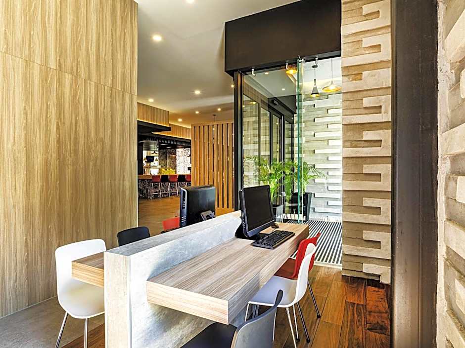 Ibis Merida