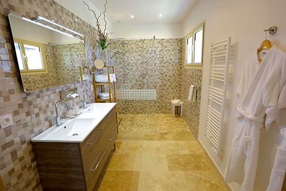 Maison CHENET - Les Chambres Entre Vigne et Garrigue - Teritoria