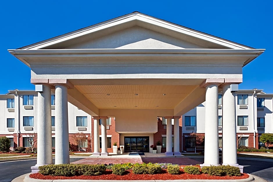 Holiday Inn Express Hotel & Suites Reidsville