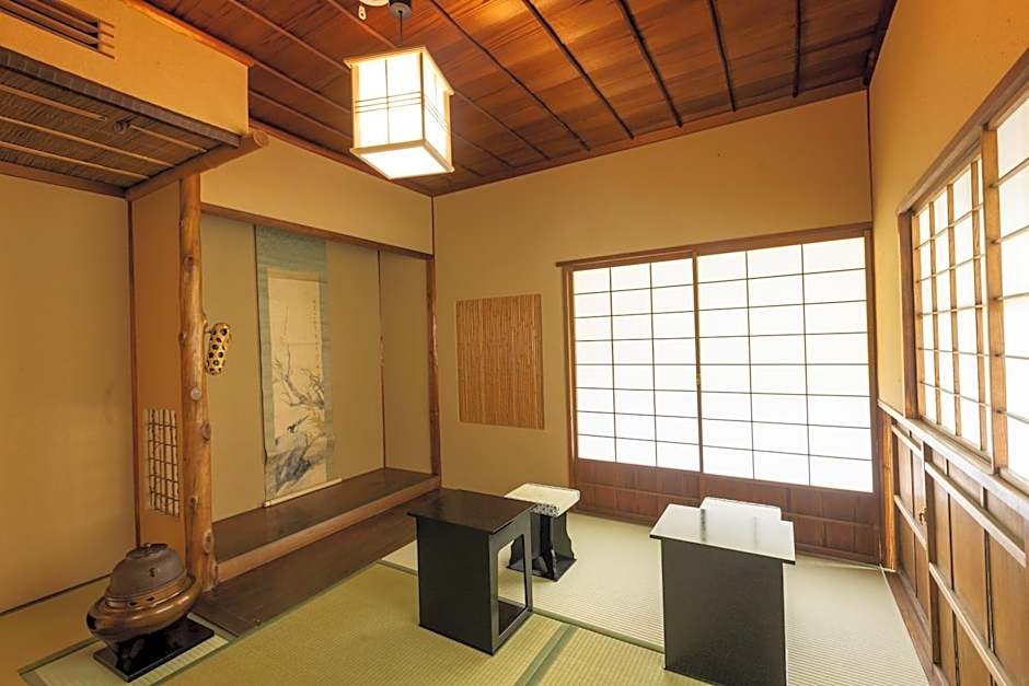 Gamagori Classic Hotel