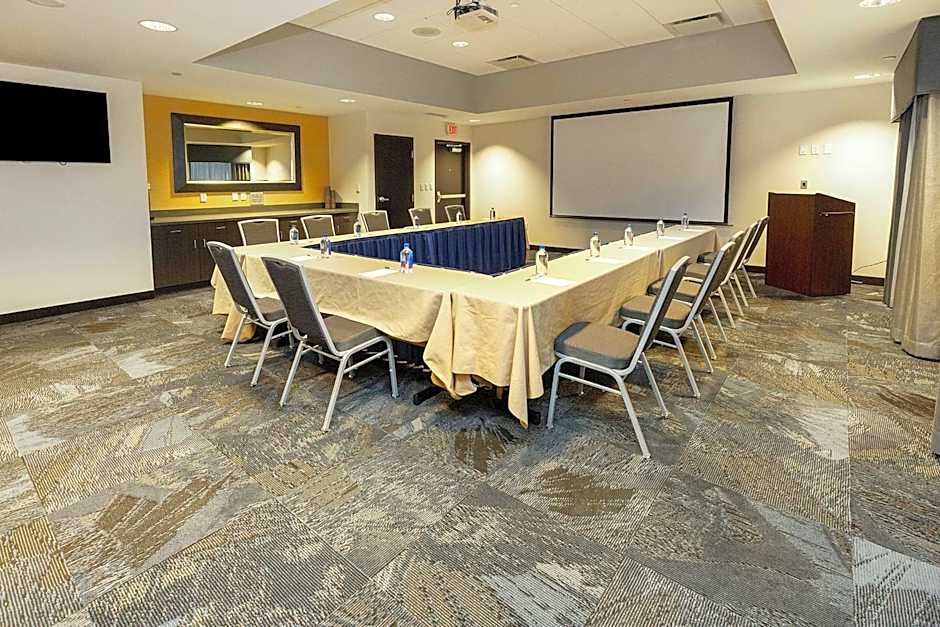 Hampton Inn By Hilton & Suites Morgantown / University Town Centre
