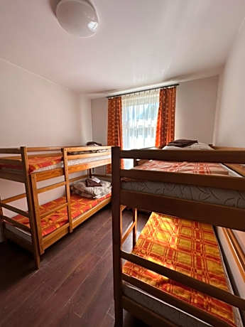 Economy Triple Room