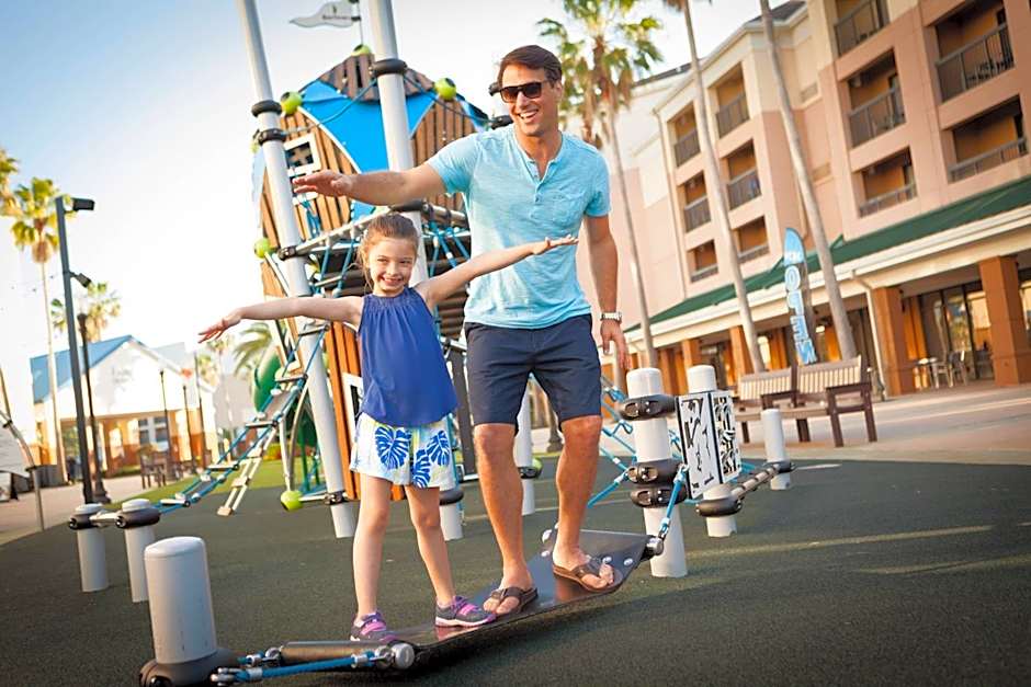 Fairfield Inn & Suites by Marriott Orlando Lake Buena Vista in the Marriott Village