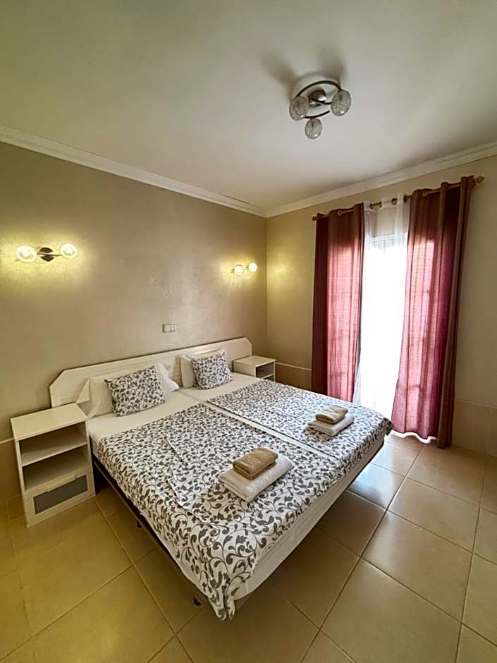 Yucca Park ApartHotel
