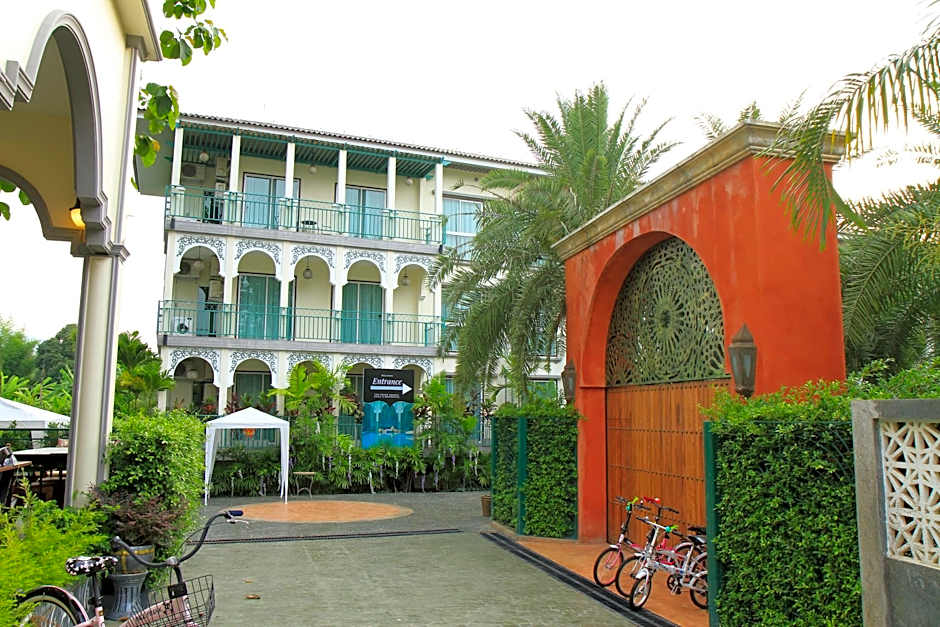 The Grand Morocc Hotel