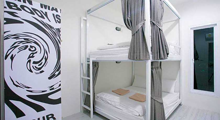 The Street Hostel Koh Lipe