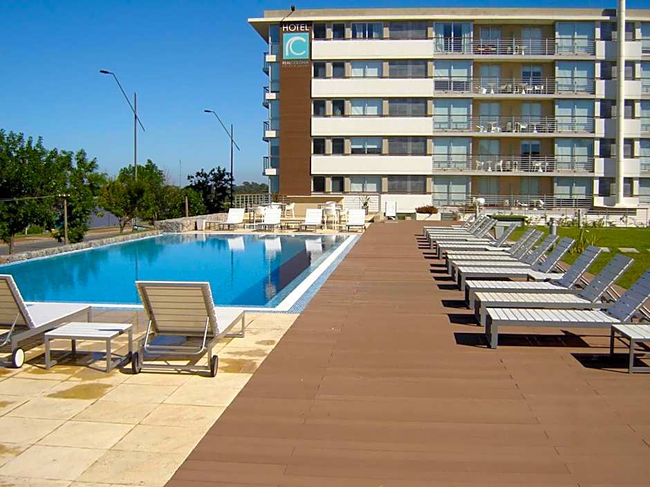 Real Colonia Hotel & Suites