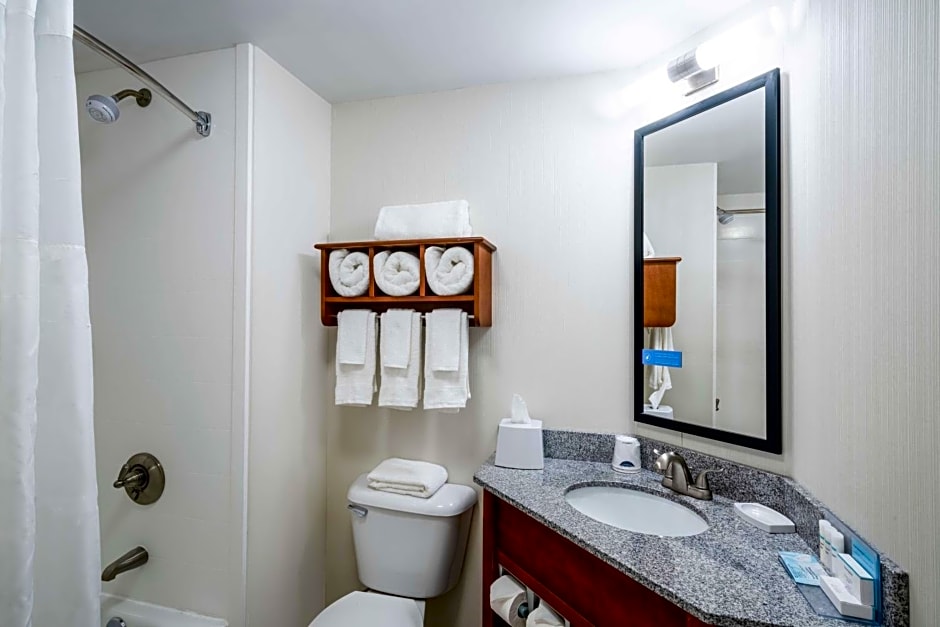 Hampton Inn & Suites Mooresville