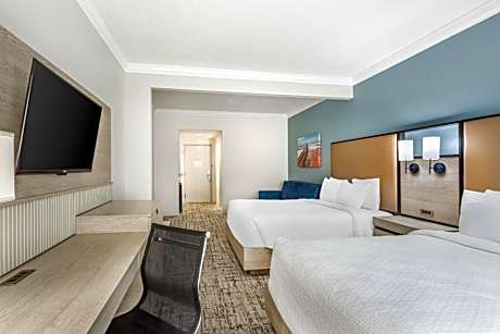 Queen Suite with Two Queen Beds