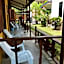 Cheers Garden Chalet