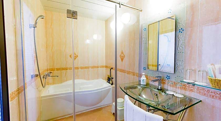 Best Western Okinawa Kouki Beach