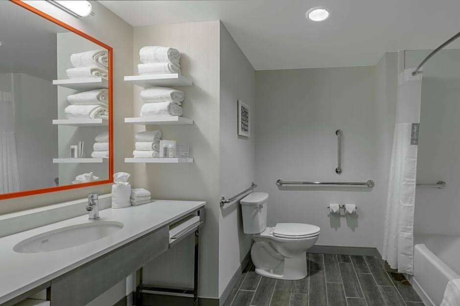 Hampton Inn By Hilton & Suites Glenarden/Washington DC