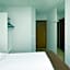 Hotel Cabin