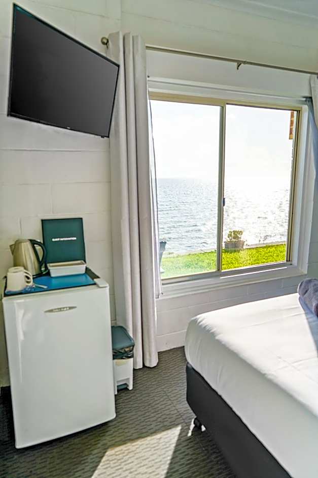 Meningie Waterfront Motel