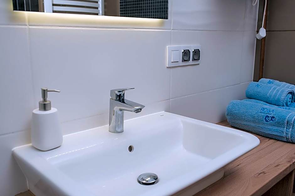 Rosa Apartamenty