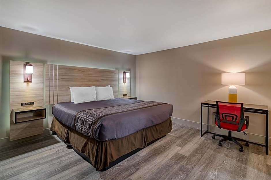 Yankee Clipper Inn, SureStay Collection by Best Western