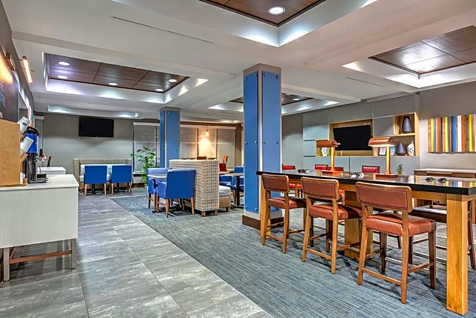 Holiday Inn Express Hotel & Suites Clute-Lake Jackson By IHG