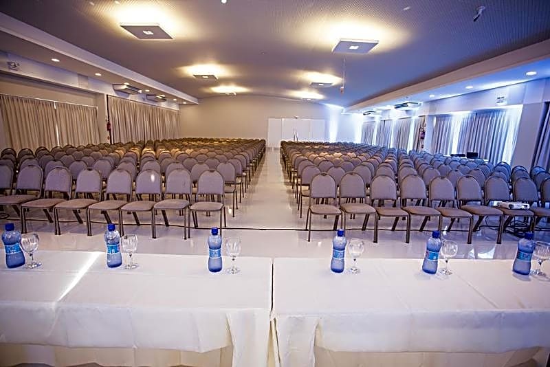 Slaviero Essential Ingleses Convention