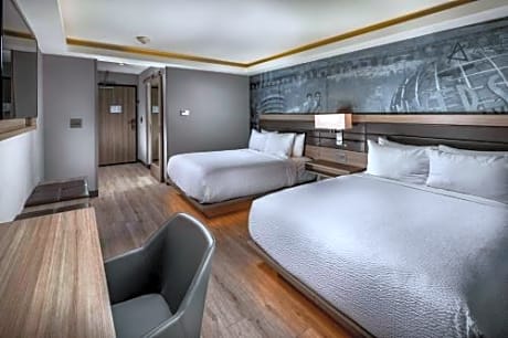 Queen Room with Two Queen Beds - Accessible/Non-Smoking