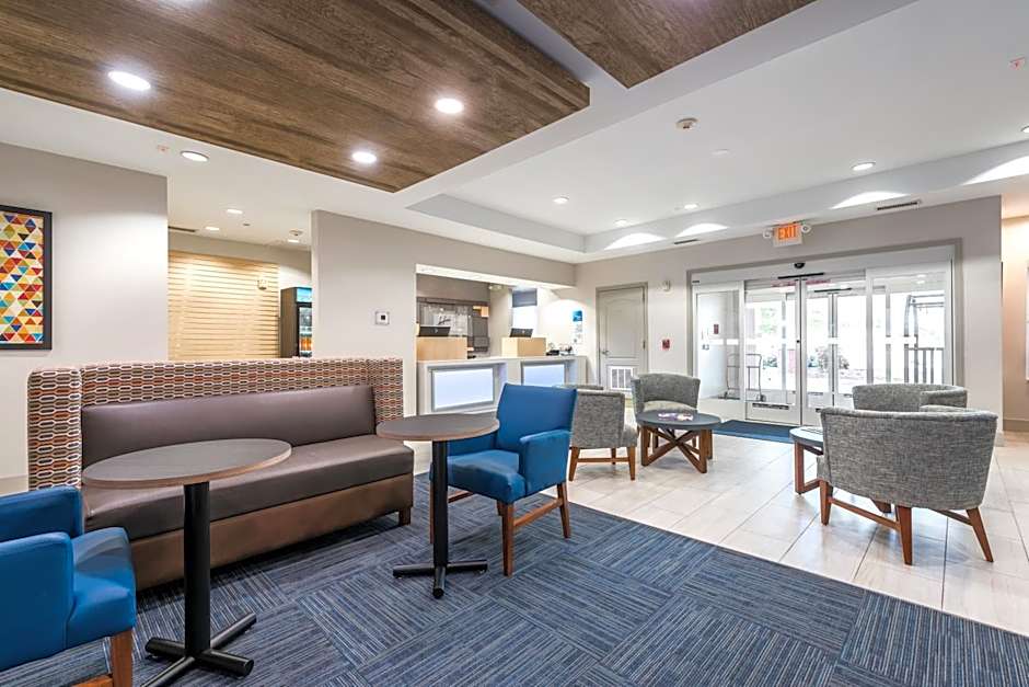 Holiday Inn Express Hotel & Suites Lagrange I-85 By IHG