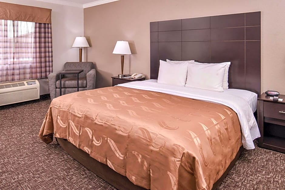 Quality Inn and Suites Beaumont