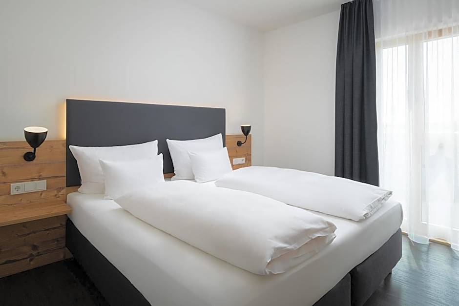 Alb Inn - Hotel & Apartments