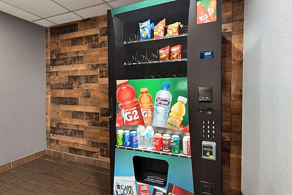Super 8 by Wyndham Gainesville TX