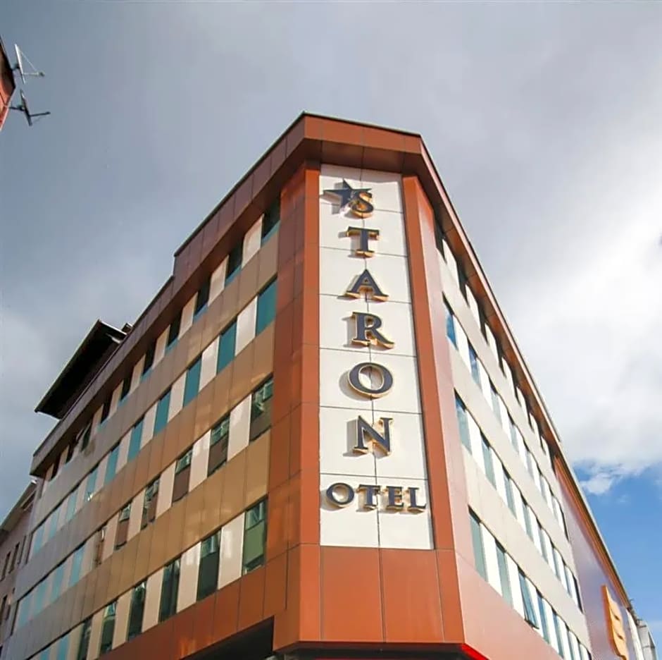 Staron Hotel