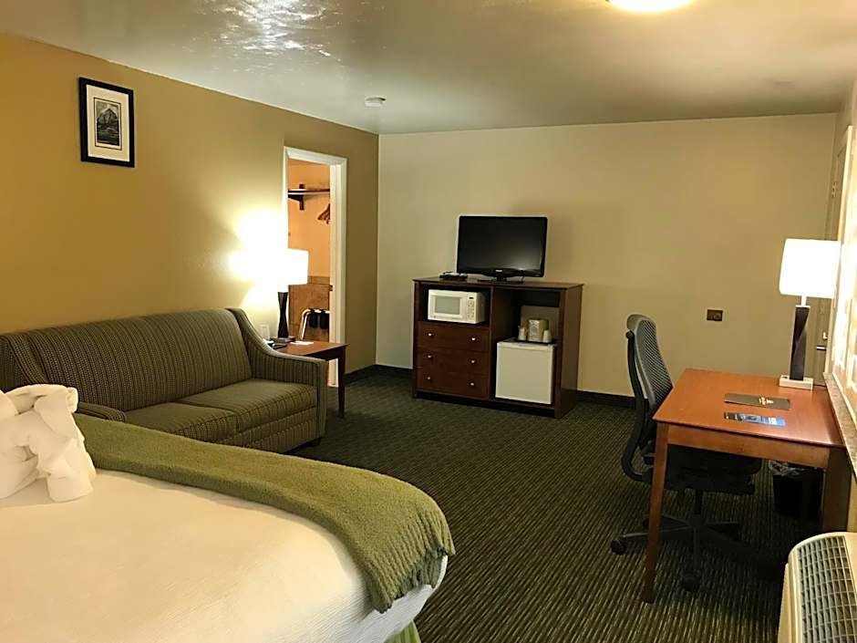 Dinosaur Inn & Suites