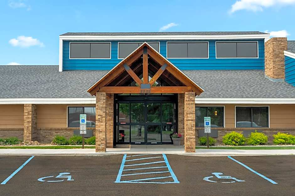 AmericInn by Wyndham Bismarck